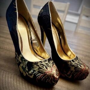 Aldo Black and Gold Floral Heels